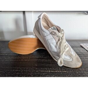 Tory Burch Sneakers size 9.5